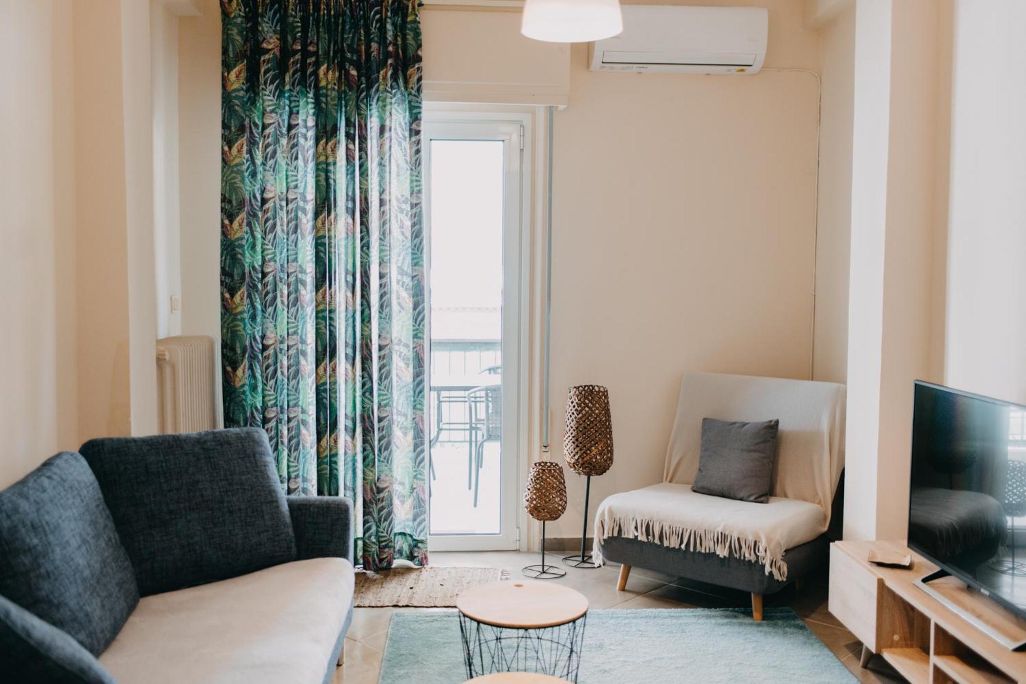 Best House, Deck Aprtm., Old Port Of باترا المظهر الخارجي الصورة